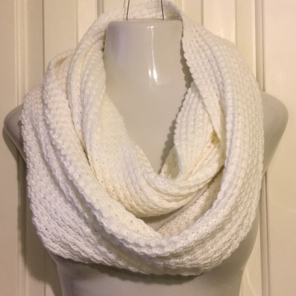 Infinity scarf